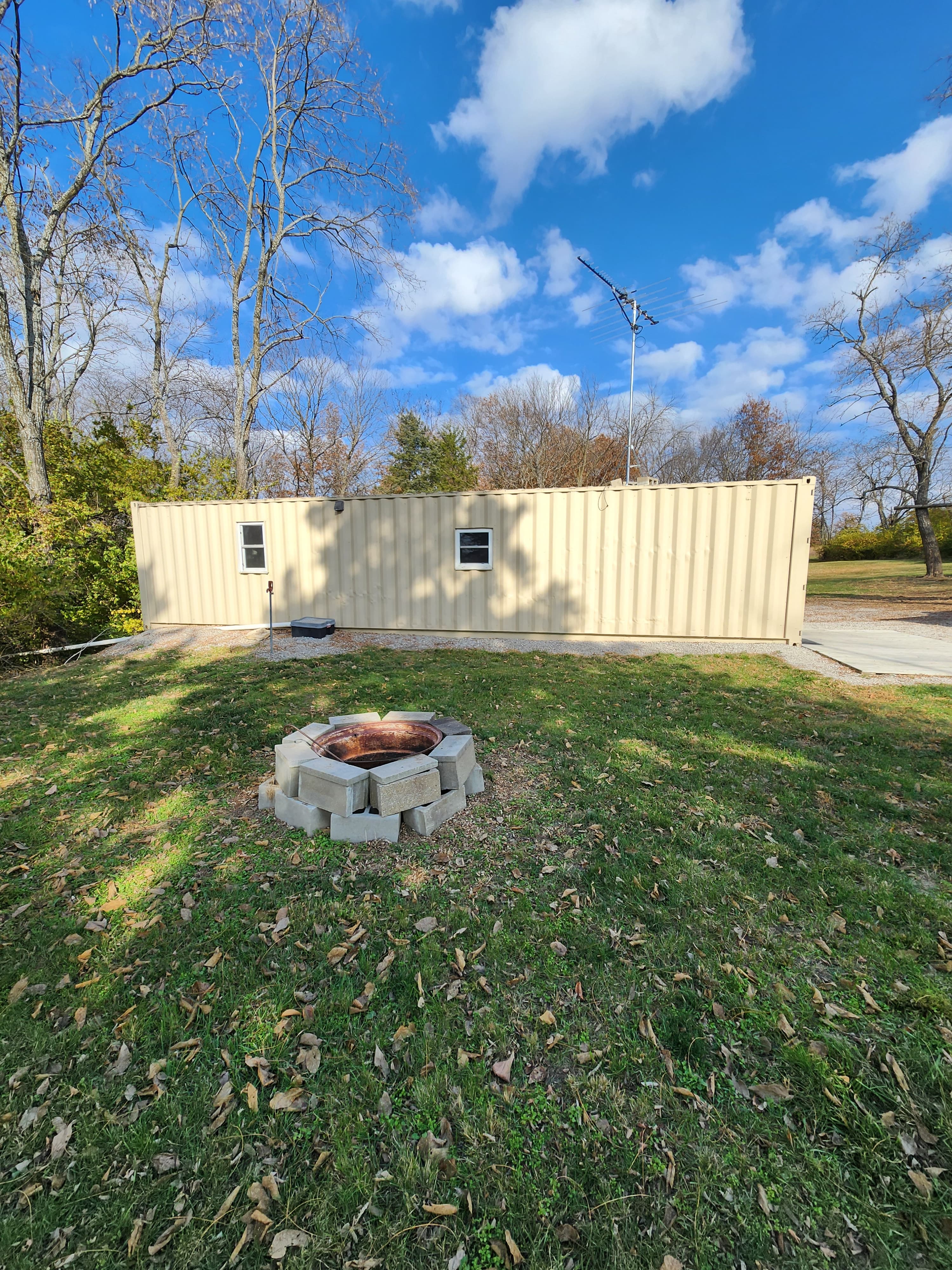 20' High Cube in remote setting