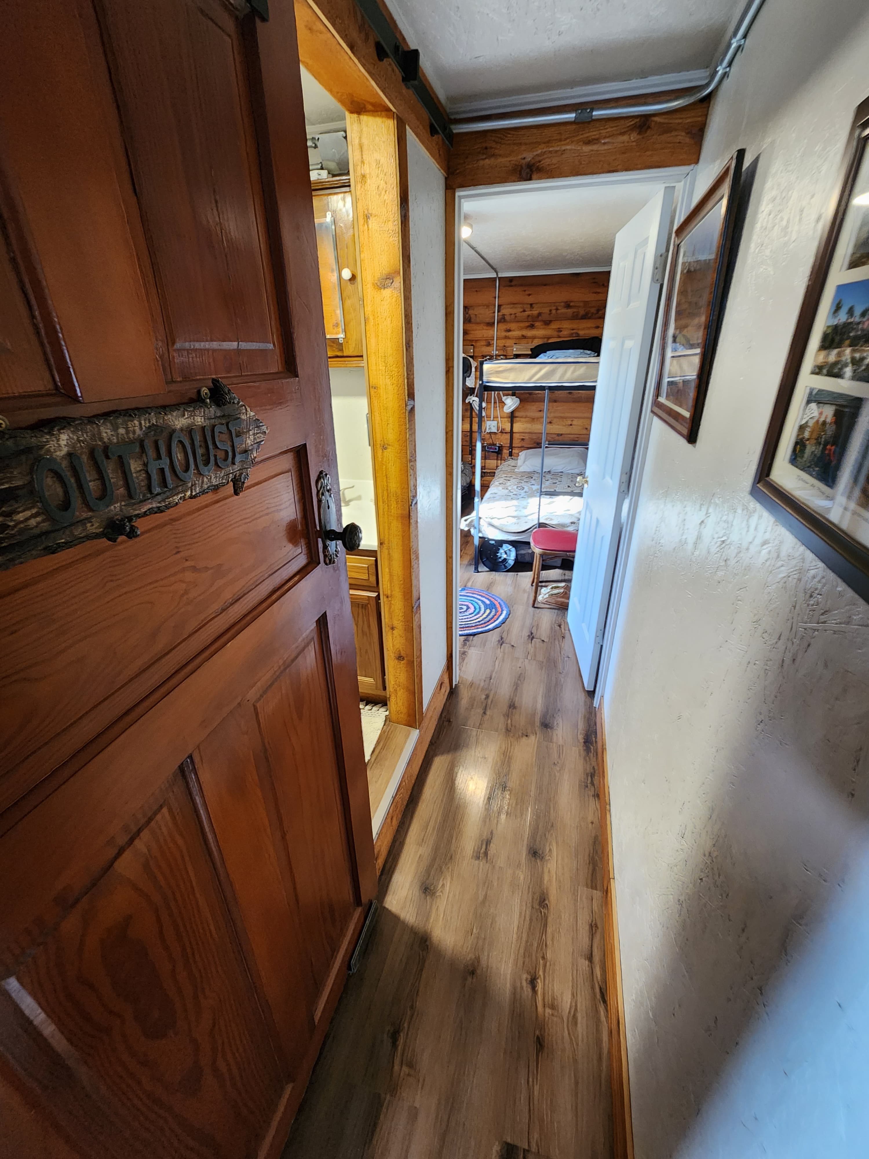 40' High Cube bathroom interior