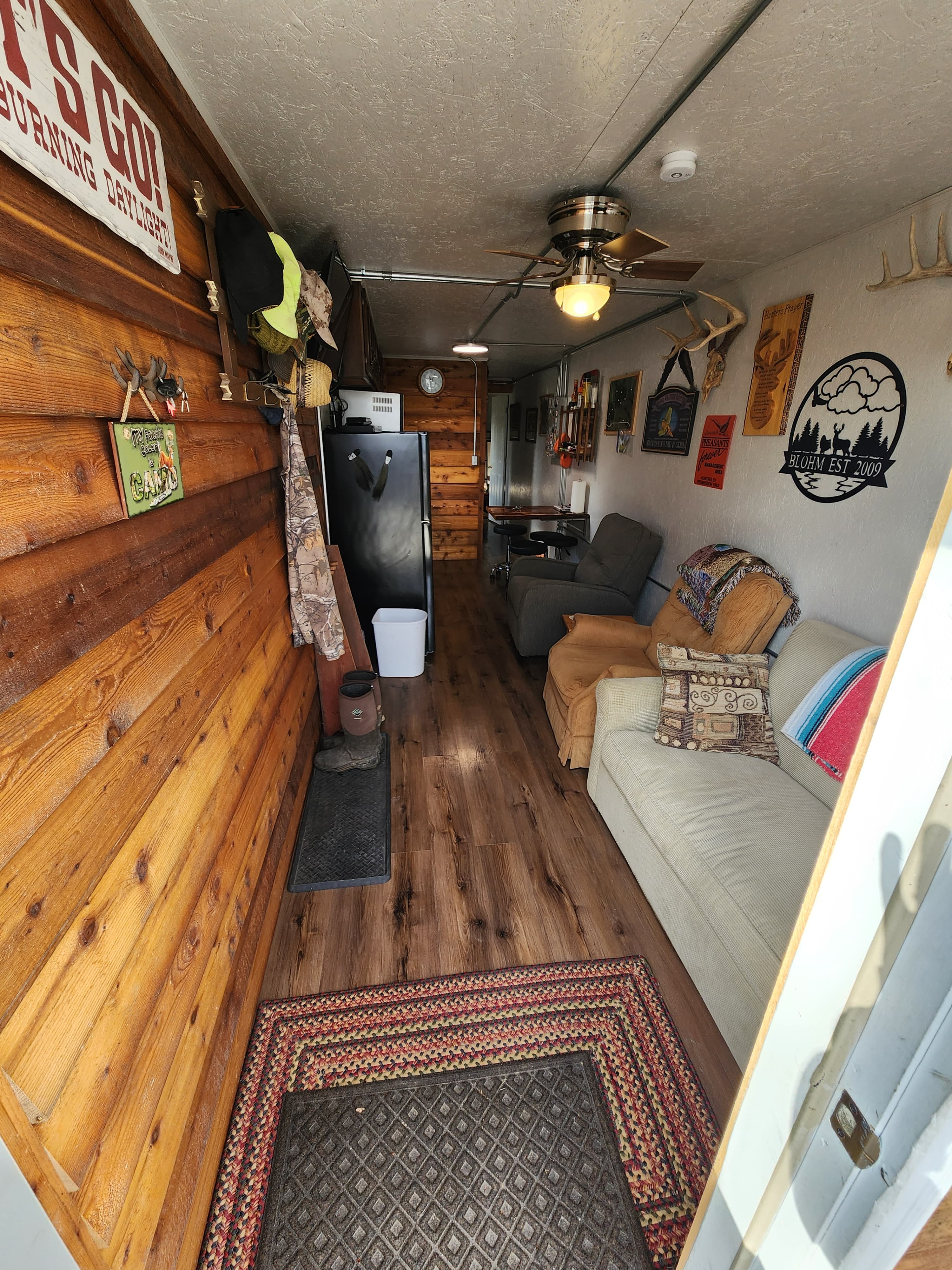 20' High Cube interior living space